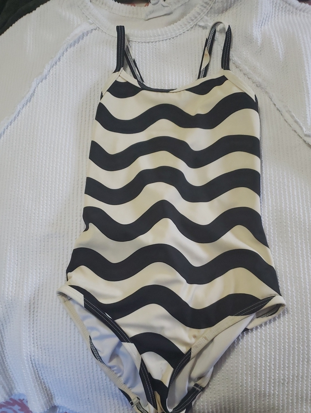 Hanna Andersson Black and Cream Wave-Stripe One-Piece Swimsuit